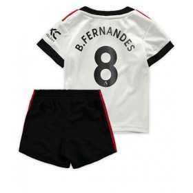 Baby Fußballbekleidung Manchester United Bruno Fernandes #8 Auswärtstrikot 2022-23 Kurzarm (+ kurze hosen)